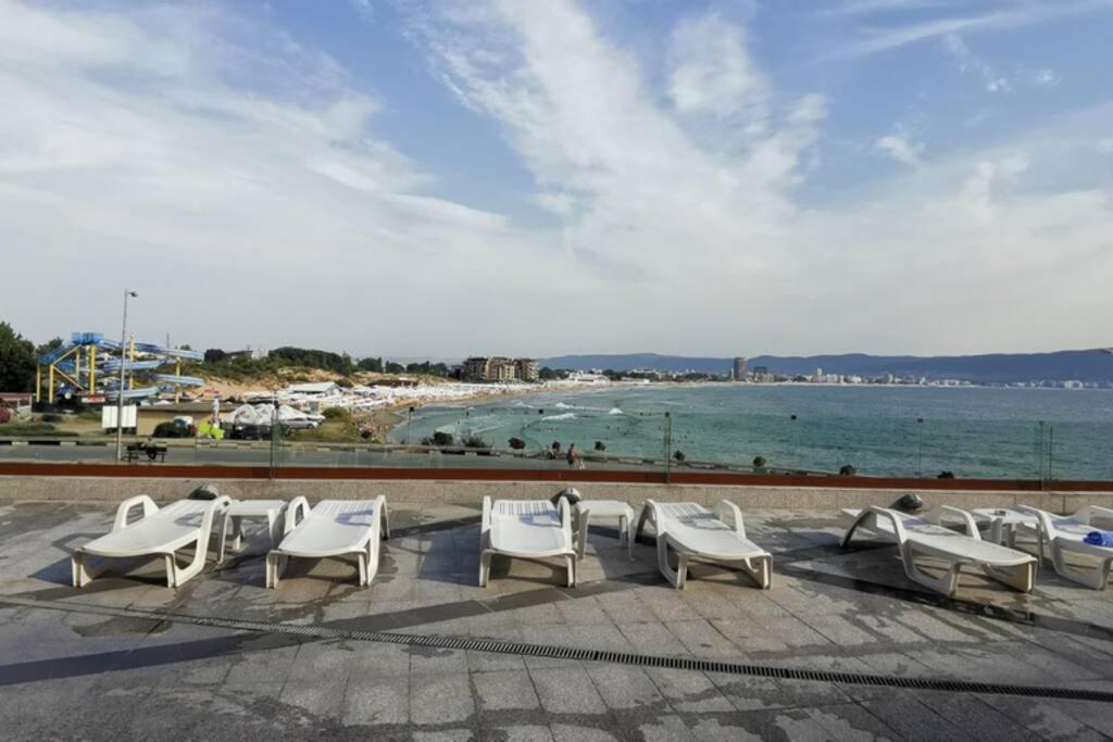 Апартамент У Моря В К-С Paradiso В Г. Несебър Apartamento Exterior foto